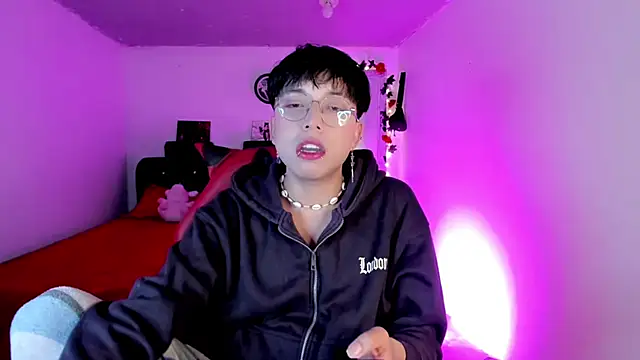 AnggelONfiree online show from 10-30-25, 02:13