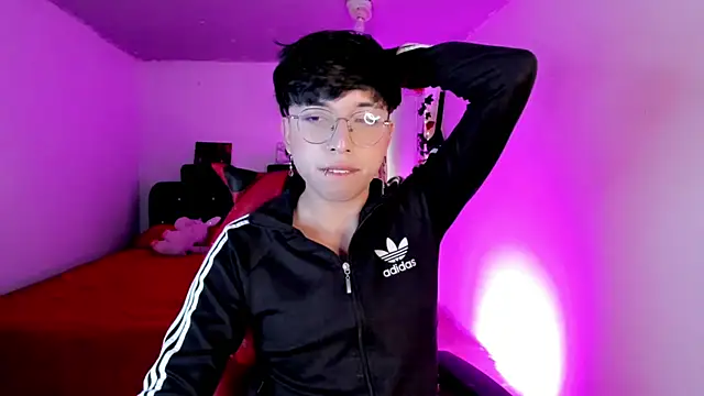 AnggelONfiree online show from 10-31-25, 12:11