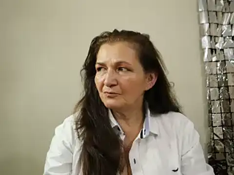 Snapshot of Bellaisa chatting on 03-11-25, 02:54 Bellaisa online show from 03-11-25, 02:54