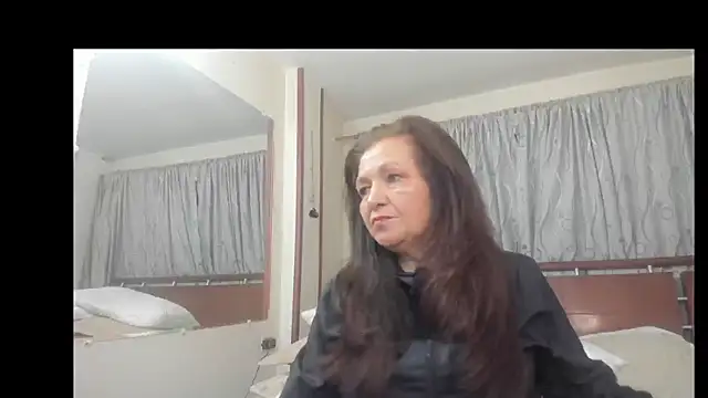 Snapshot of Bellaisa chatting on 10-02-25, 03:13 Bellaisa online show from 10-02-25, 03:13