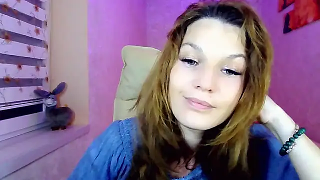 Snapshot of impossibleluna chatting on 05-30-26, 07:00 impossibleluna online show from 05-30-26, 07:00