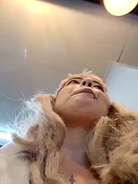 madelaine- online show from 03-10-25, 10:55