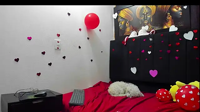 Evaaross 2345 online show from 02-14-26, 01:19