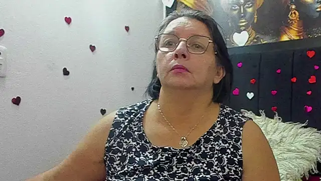 Evaaross 2345 online show from 05-20-26, 07:42