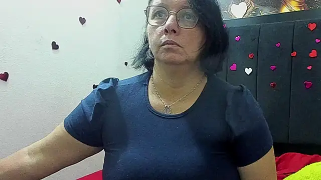 Evaaross 2345 online show from 05-21-26, 10:55