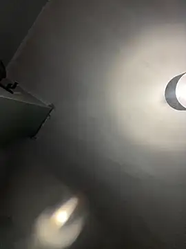 Snapshot of tugga28 chatting on 10-31-25, 03:40 tugga28 online show from 10-31-25, 03:40