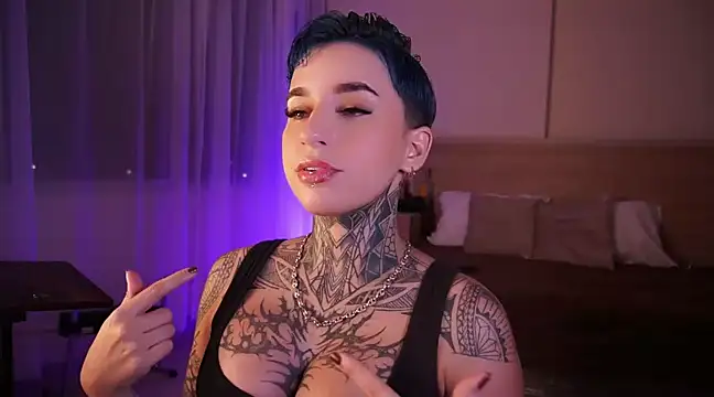 Snapshot of AliceShazaham_ chatting on 12-08-24, 07:47 AliceShazaham  online show from 12-08-24, 07:47