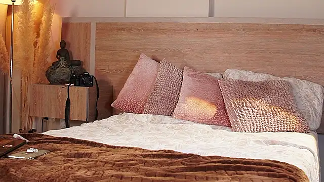 AliceShazaham  online show from 02-01-26, 07:07