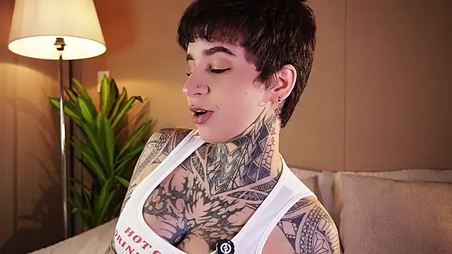 AliceShazaham  online show from 04-15-26, 07:15