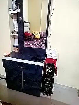 PayalSharmahot143 online show from 10-28-25, 02:53