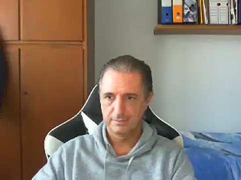 lliuk70mi online show from 12-26-24, 02:37