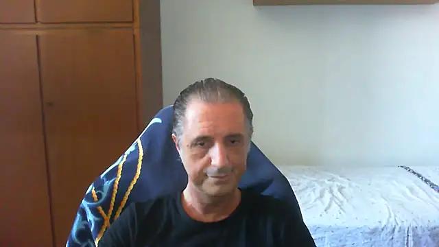 lliuk70mi online show from 06-17-26, 01:01