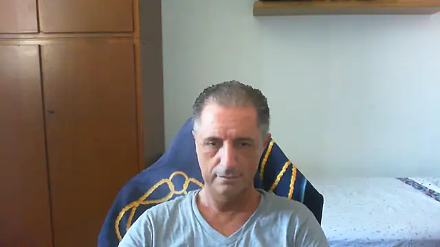 lliuk70mi online show from 06-22-26, 11:51