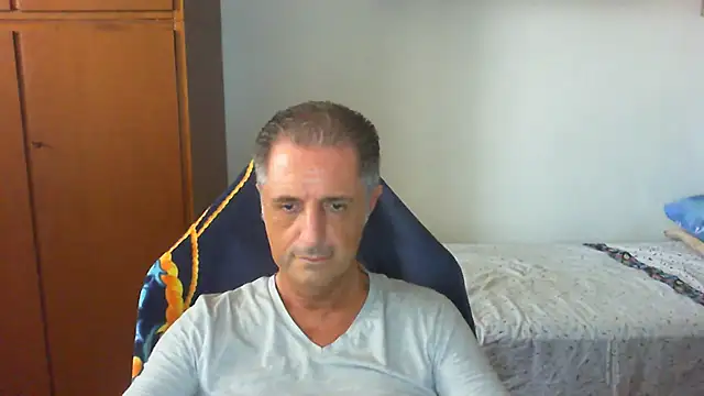 lliuk70mi online show from 06-24-26, 12:04