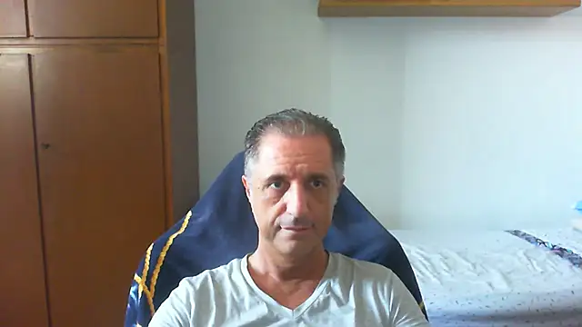 lliuk70mi online show from 06-26-26, 11:58