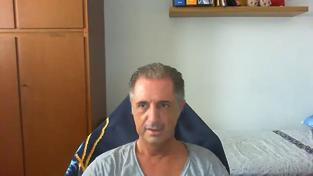 lliuk70mi online show from 06-30-26, 12:17