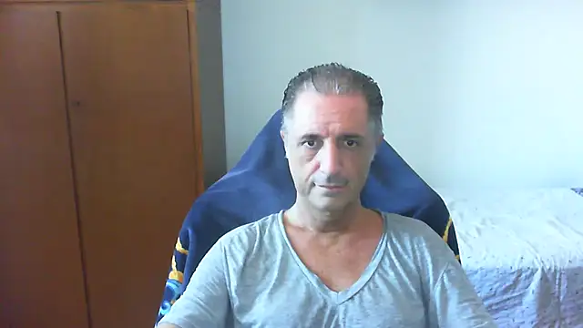 lliuk70mi online show from 07-04-26, 01:06