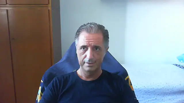lliuk70mi online show from 07-12-26, 12:07