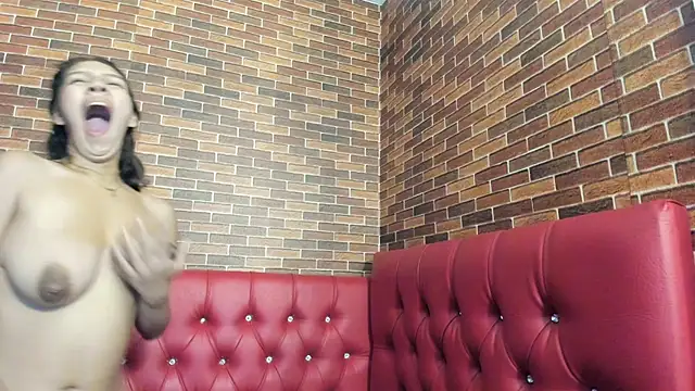 Annyeli online show from 01-22-25, 04:55