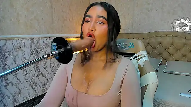 cute mia23 online show from 05-01-26, 05:39