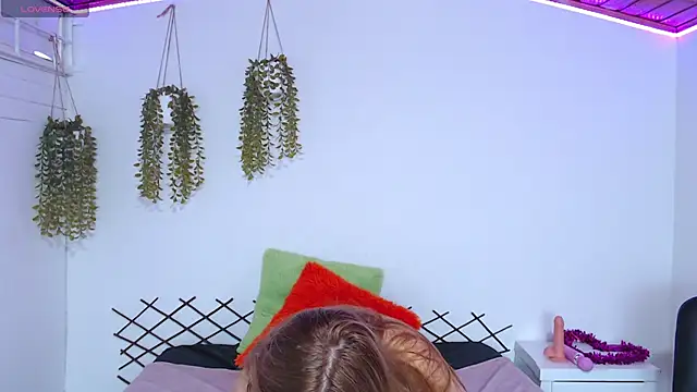 karla charloby online show from 09-29-25, 03:39