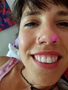 Lyrass online show from 04-17-26, 04:21