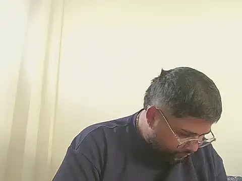 Snapshot of GABRIELGARCIA1313 chatting on 03-11-26, 09:32 GABRIELGARCIA1313 online show from 03-11-26, 09:32