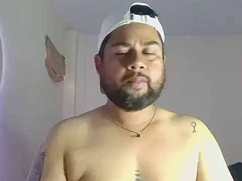 GABRIELGARCIA1313 online show from 06-26-26, 01:37