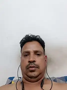 Snapshot of Raj1043 chatting on 02-09-25, 11:36 Raj1043 online show from 02-09-25, 11:36