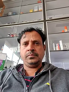 Snapshot of Raj1043 chatting on 11-15-25, 05:16 Raj1043 online show from 11-15-25, 05:16