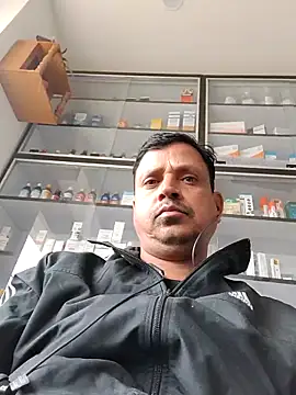 Snapshot of Raj1043 chatting on 12-01-25, 05:12 Raj1043 online show from 12-01-25, 05:12