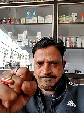 Snapshot of Raj1043 chatting on 12-14-25, 05:57 Raj1043 online show from 12-14-25, 05:57