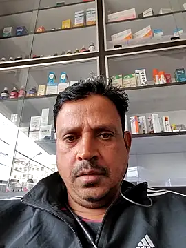 Snapshot of Raj1043 chatting on 12-15-25, 05:55 Raj1043 online show from 12-15-25, 05:55