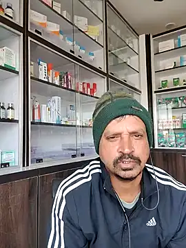 Snapshot of Raj1043 chatting on 01-12-26, 06:07 Raj1043 online show from 01-12-26, 06:07