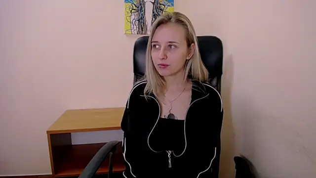 Snapshot of _Nicole_new chatting on 09-20-25, 08:48  Nicole new online show from 09-20-25, 08:48