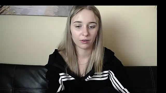  Nicole new online show from 11-14-25, 01:43