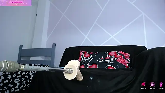 paola ferreira online show from 10-13-25, 01:44