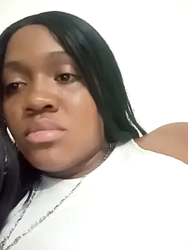 Snapshot of katia_palmer2_ chatting on 10-29-25, 12:02 katia palmer2  online show from 10-29-25, 12:02