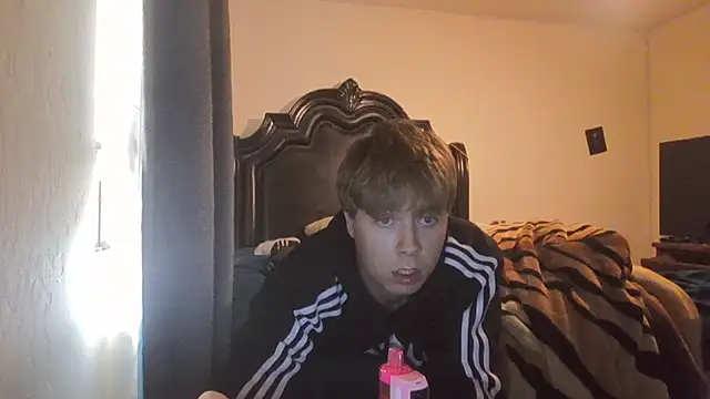 subslutroyalz online show from 08-02-26, 04:38