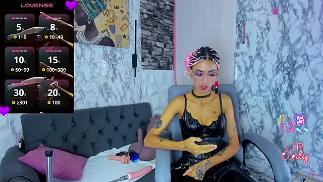 Queen Cuarxxo online show from 04-19-26, 12:54