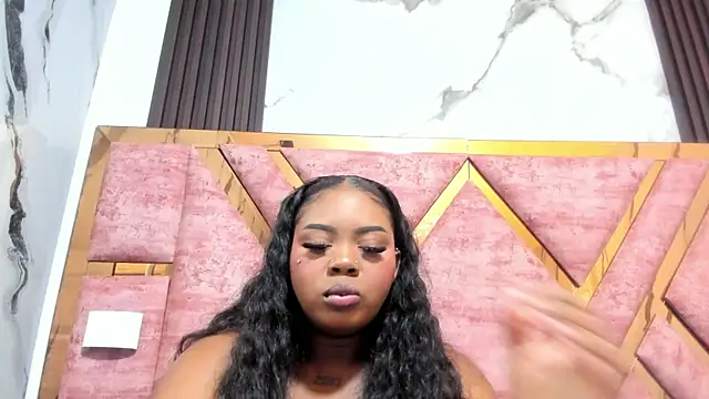 mia alvares online show from 05-09-26, 11:48