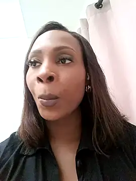Snapshot of SabaBrown chatting on 09-24-25, 07:06 SabaBrown online show from 09-24-25, 07:06