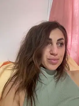 EmaSkyes online show from 11-10-25, 06:45