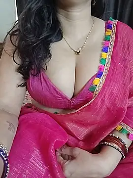 Snapshot of kaamuk_shweta chatting on 06-27-26, 03:33 kaamuk shweta online show from 06-27-26, 03:33