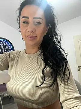 AnaRhodes online show from 03-18-25, 08:03