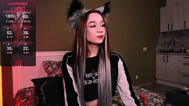 Kimiko   online show from 10-13-25, 06:19