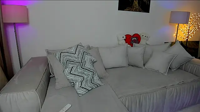 Queenofyouredreams online show from 03-08-25, 03:50