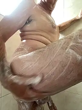 Andydorio online show from 01-05-25, 01:04