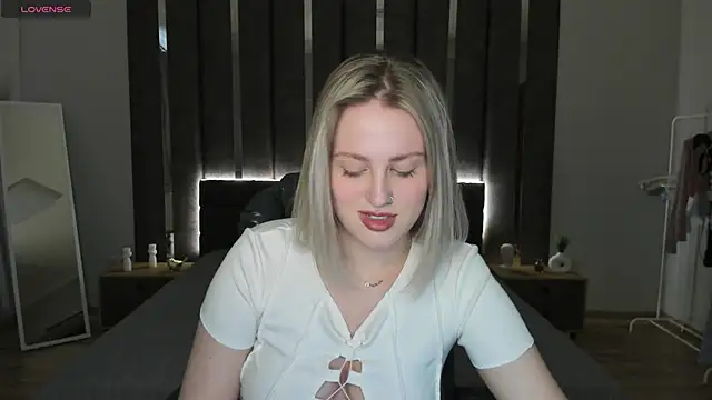  Sarah Soul  online show from 02-05-25, 03:45