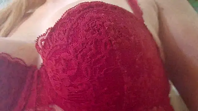 Snapshot of EstrellaWalters chatting on 09-26-25, 05:55 EstrellaWalters online show from 09-26-25, 05:55